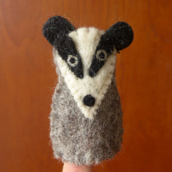 Finger Puppet Badger 