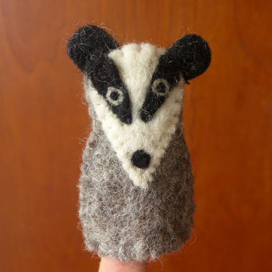 Finger Puppet Badger 