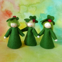Ambrosius Fairy Clover on Head Green Hair - Pale Skin