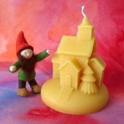 Dipam Beeswax Candle - Christmas House