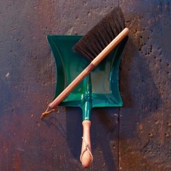 Garden Dust Pan & Brush